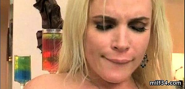  Sexy mom suck and fuck dick for jizz